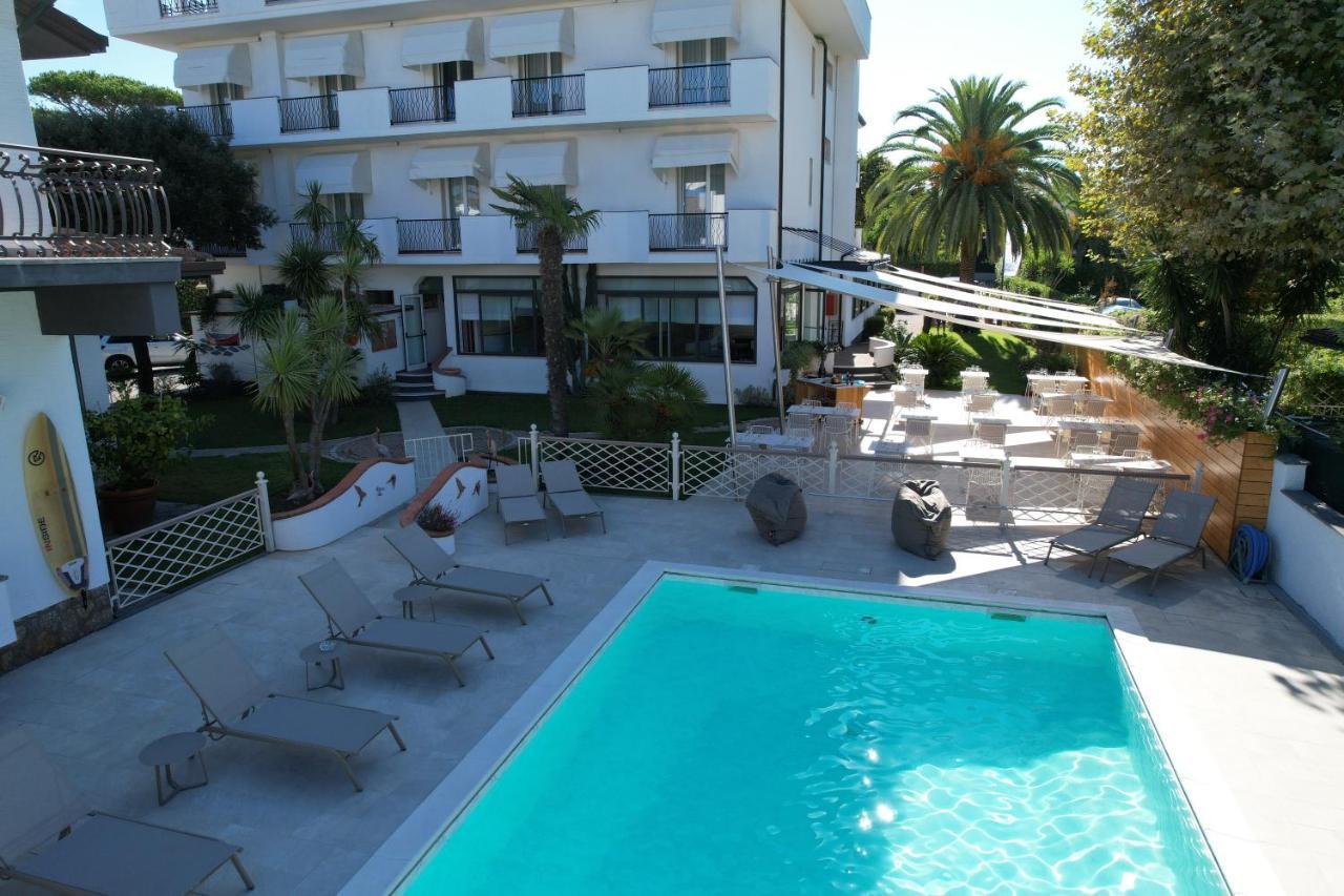 Hotel Tarabella Forte dei Marmi Exterior foto